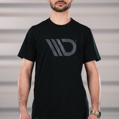 Preto T-shirt with gray logo