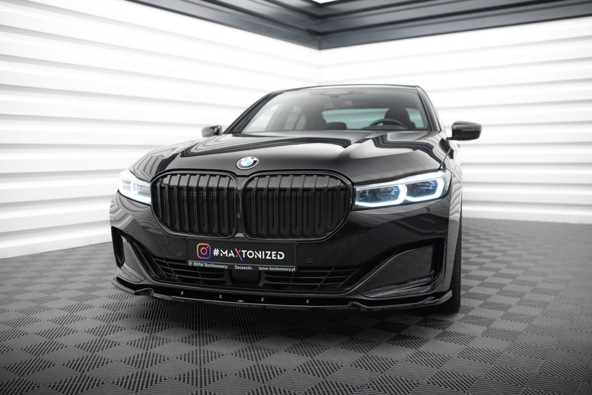 pol_po_Front-Splitter-V-1-BMW-7-G11-G12-Facelift-20210_4 Splitter frontal V.1 BMW 7 G11 Facelift - Image 1