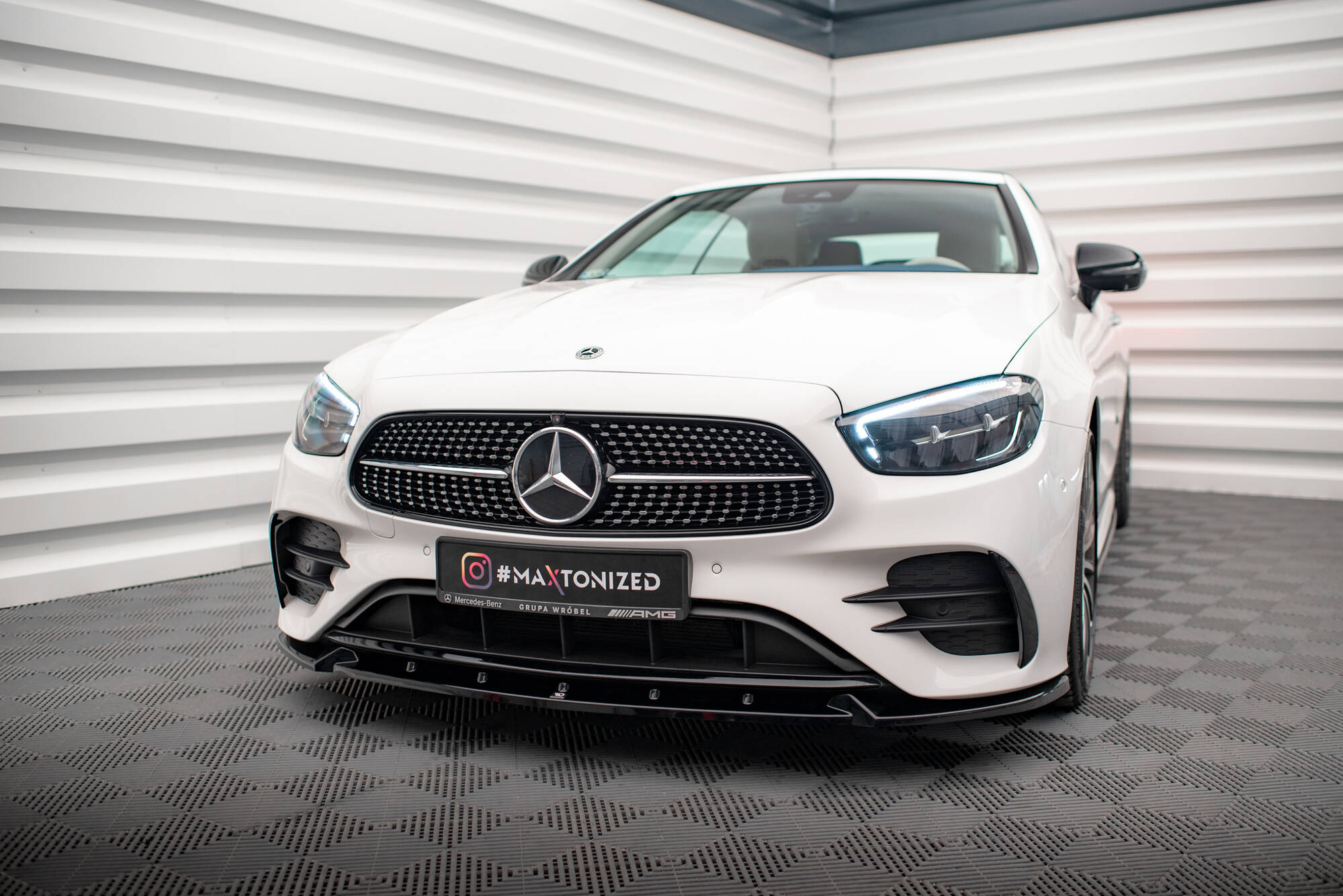 pol_po_Front-Splitter-V-2-Mercedes-Benz-E-Class-W213-Coupe-Facelift-C238-Facelift-Cabriolet-A238-Facelift-AMG-Line-53-AMG-20216_5 Splitter frontal V.2 Mercedes-Benz E-Class W213 Coupe (C238) / Cabriolet (A238) AMG-Line / 53 AMG - Image 1
