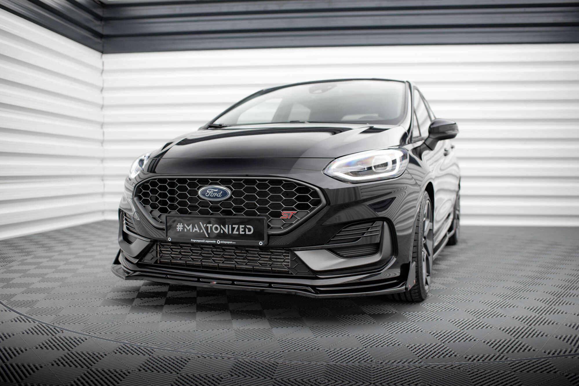pol_po_Front-Splitter-V-4-Flaps-Ford-Fiesta-ST-ST-line-Mk8-Facelift-20202_2 Splitter frontal V.4 + Flaps Ford Fiesta ST Mk8 Facelift - Image 1