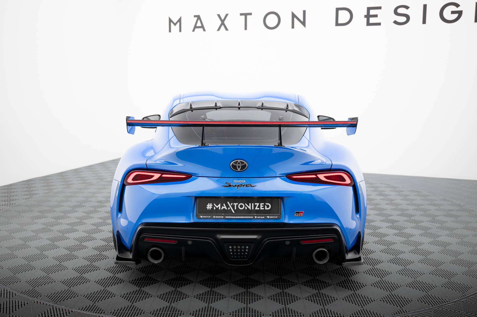 pol_po_Carbon-Spoiler-With-Upper-Swan-Mounting-LED-Toyota-Supra-Mk5-21209_17